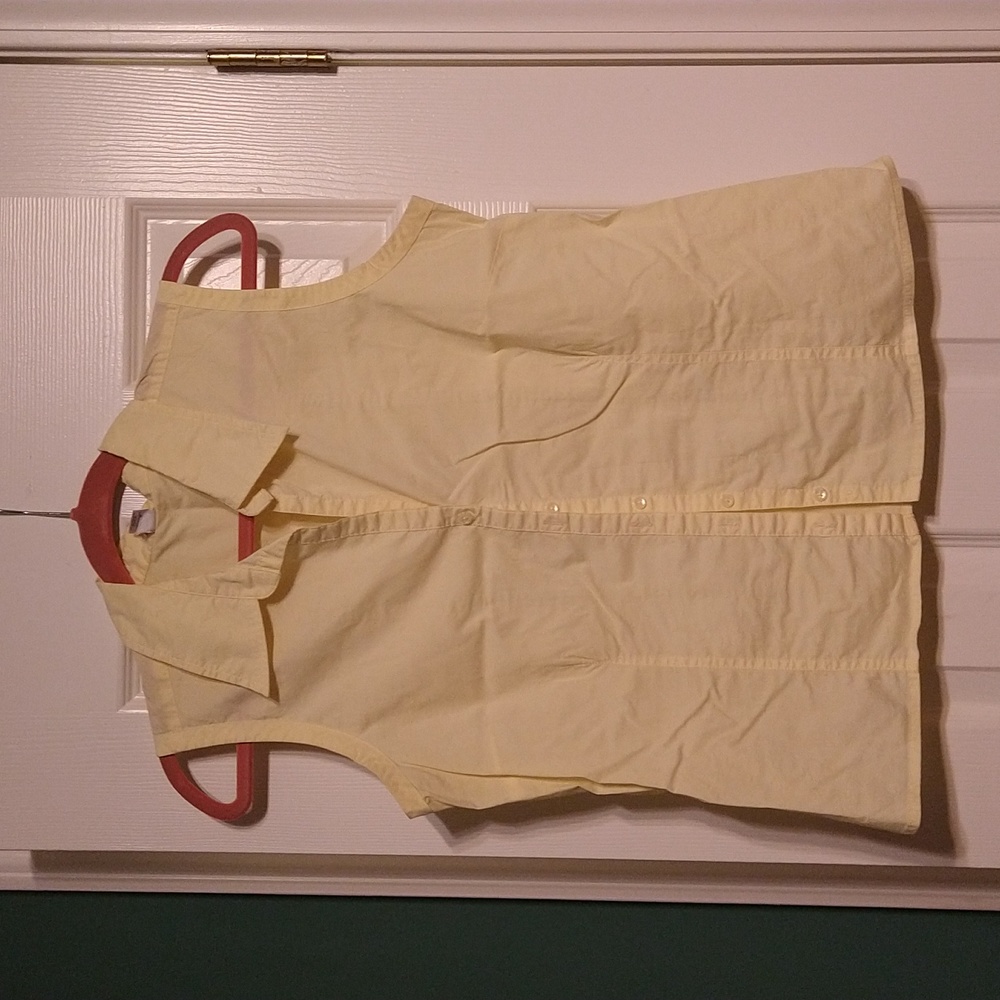 Old Navy button up tank top